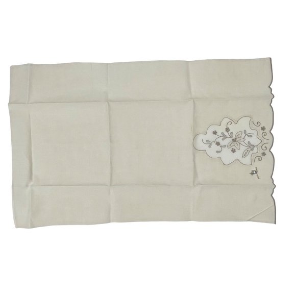 Vintage Set of 2 Beige Floral Embroidered Tea Towels - Picture 4 of 8